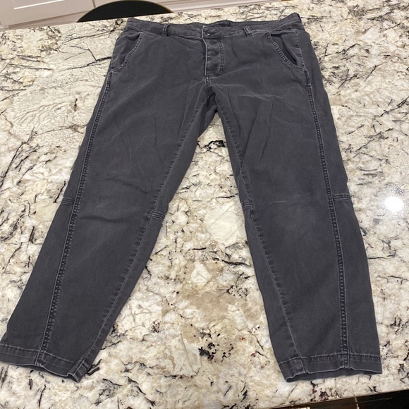 Prana‎ Dark Grey Jeans- size 10 - Picture 5 of 7